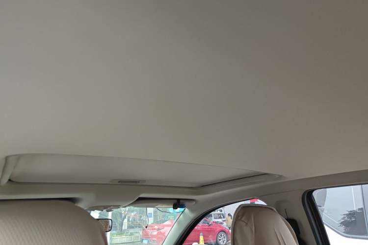 Used Peugeot 301 2016 1.6L Automatic Luxury Edition Headliner