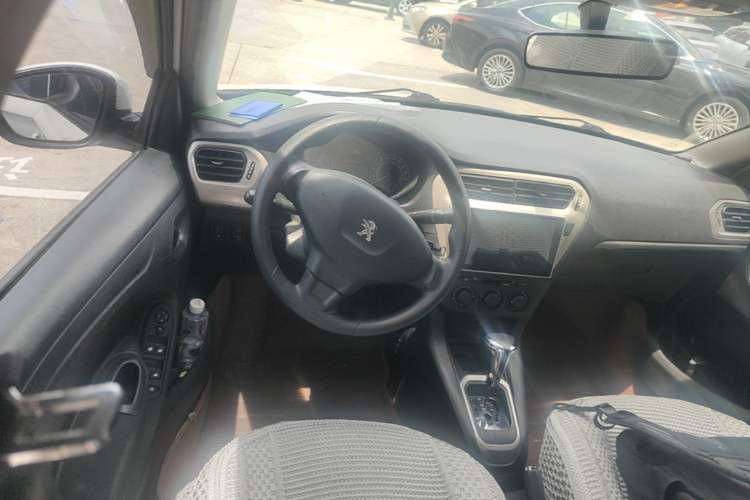 Used Peugeot 301 2016 1.6L Automatic Comfort Edition Steering Wheel
