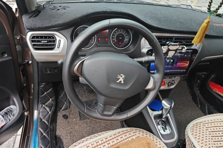 Used Peugeot 301 2016 1.6L Automatic Luxury Edition Steering Wheel