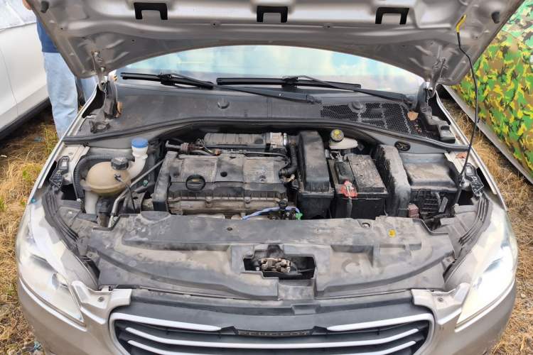 Used Peugeot 301 2016 1.6L Manual Comfort Edition Engine Bay