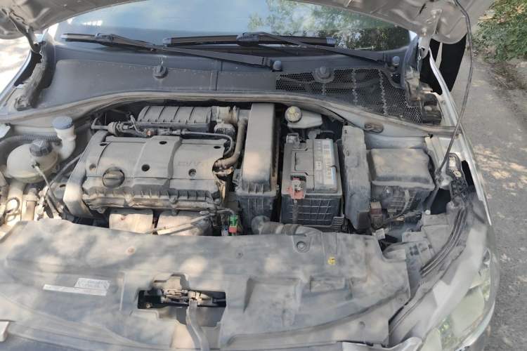 Used Peugeot 301 2016 1.6L Manual Comfort Edition Engine Bay Left