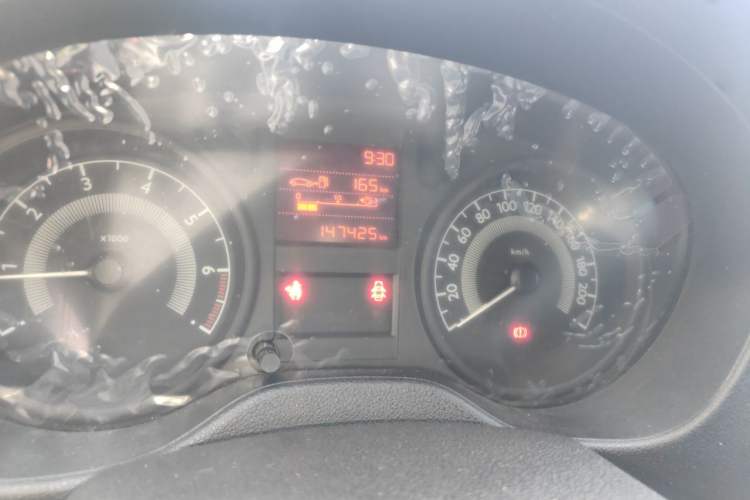 Used Peugeot 301 2016 1.6L Manual Comfort Edition Odometer Close Up