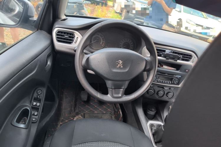 Used Peugeot 301 2016 1.6L Manual Comfort Edition Steering Wheel