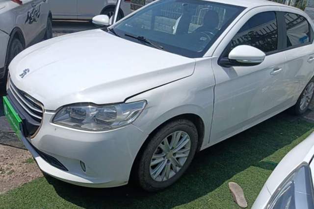 Ojetý Peugeot 301 2016 1.6L Manual Comfort Edition