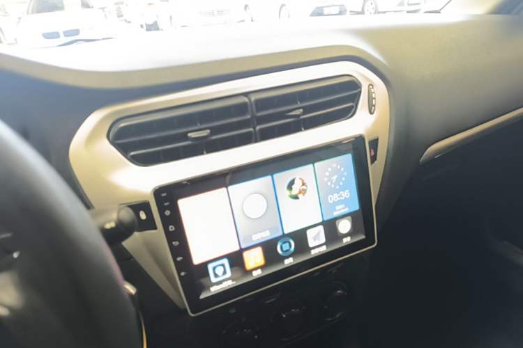 Used Peugeot 301 2016 1.6L Automatic Comfort Edition Audio And AC Panel
