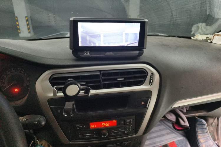 Used Peugeot 301 2016 1.6L Manual Comfort Edition Audio And AC Panel