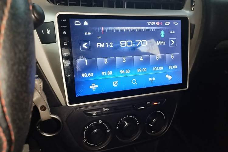Used Peugeot 301 2016 1.6L Automatic Comfort Edition Audio And AC Panel
