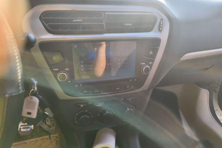 Used Peugeot 301 2016 1.6L Manual Comfort Edition Audio And AC Panel