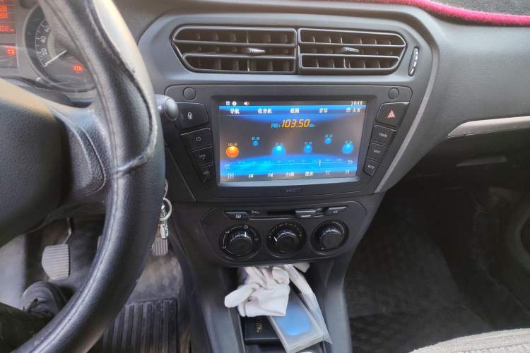 Used Peugeot 301 2016 1.6L Manual Comfort Edition Audio And AC Panel