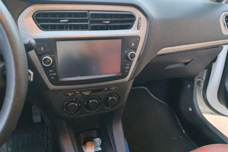 Used Peugeot 301 2016 1.6L Manual Comfort Edition Audio And AC Panel