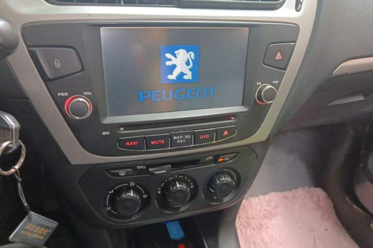 Used Peugeot 301 2016 1.6L Manual Comfort Edition Audio And AC Panel