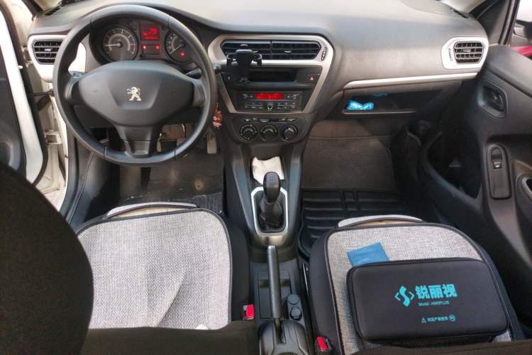 Used Peugeot 301 2016 1.6L Manual Comfort Edition Audio And AC Panel