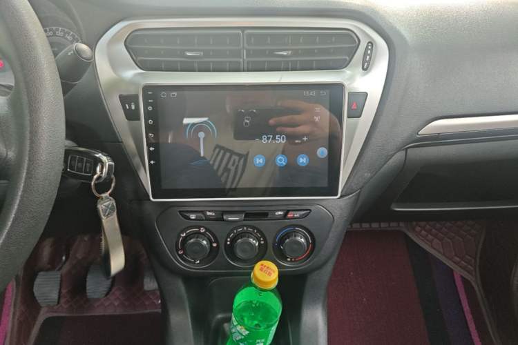 Used Peugeot 301 2016 1.6L Manual Comfort Edition Audio And AC Panel