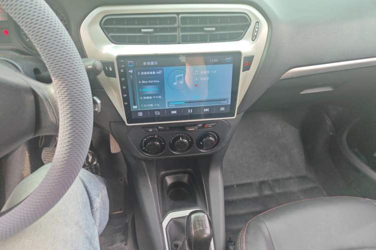 Used Peugeot 301 2016 1.6L Manual Comfort Edition Audio And AC Panel