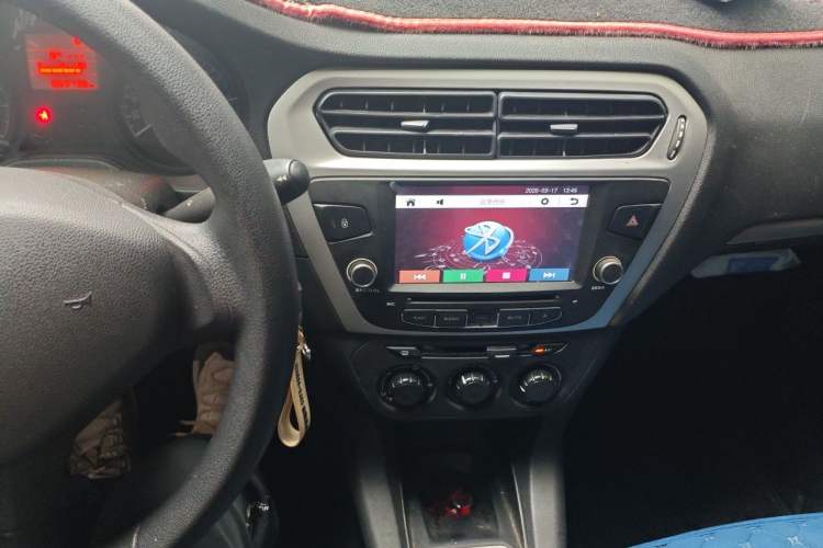 Used Peugeot 301 2016 1.6L Manual Comfort Edition Audio And AC Panel