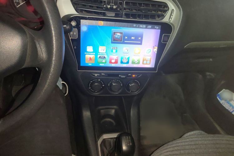 Used Peugeot 301 2016 1.6L Manual Happiness Edition Audio And AC Panel
