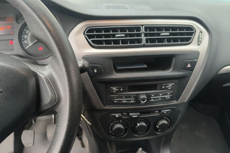Used Peugeot 301 2016 1.6L Manual Comfort Edition Audio And AC Panel