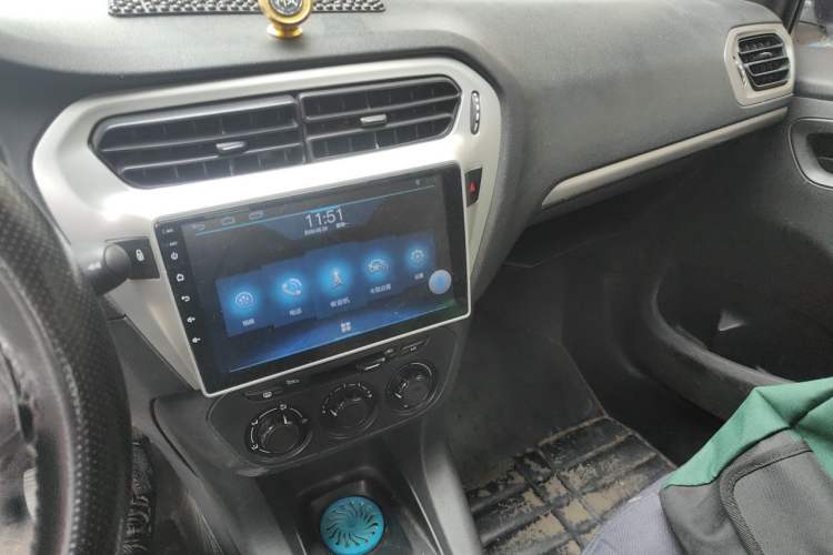Used Peugeot 301 2016 1.6L Manual Comfort Edition Audio And AC Panel
