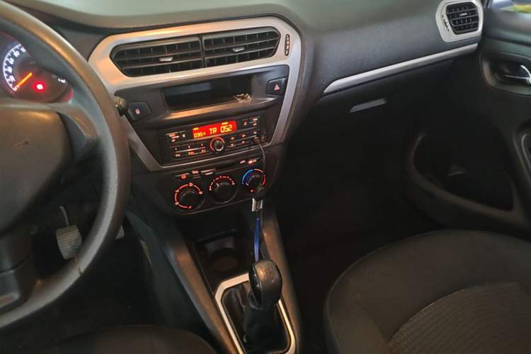 Used Peugeot 301 2016 1.6L Manual Comfort Edition Audio And AC Panel