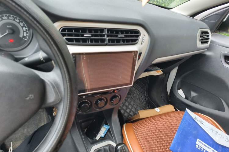 Used Peugeot 301 2016 1.6L Manual Comfort Edition Audio And AC Panel