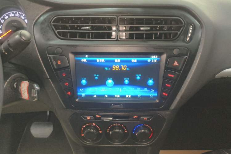 Used Peugeot 301 2016 1.6L Automatic Comfort Edition Audio And AC Panel
