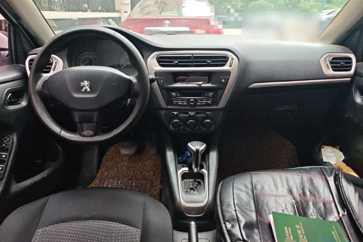 Used Peugeot 301 2016 1.6L Automatic Comfort Edition Center Console