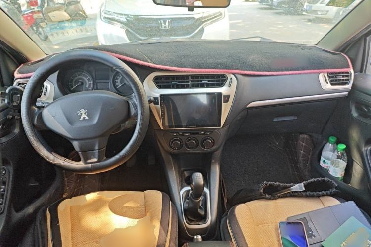 Used Peugeot 301 2016 1.6L Manual Comfort Edition Center Console