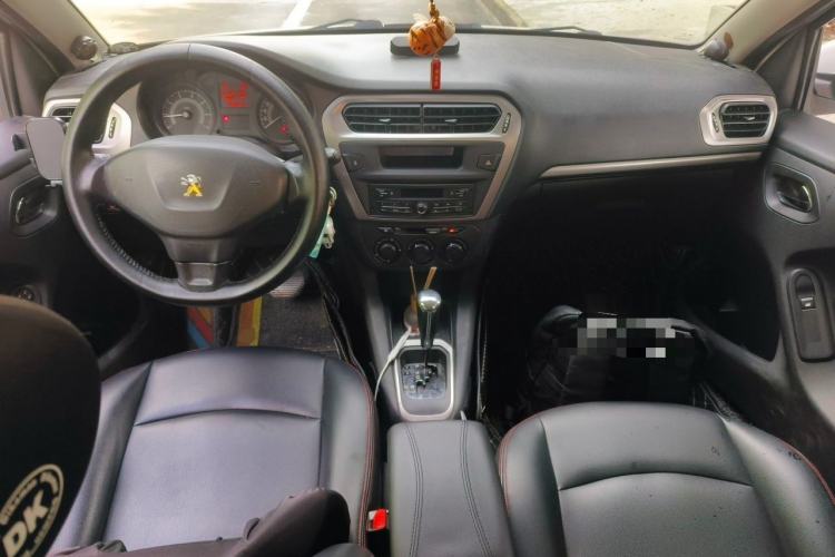 Used Peugeot 301 2016 1.6L Automatic Comfort Edition Center Console
