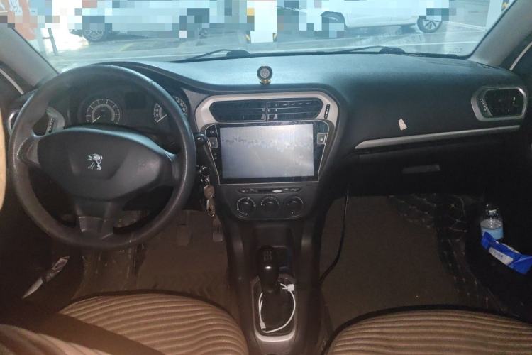 Used Peugeot 301 2016 1.6L Manual Comfort Edition Center Console