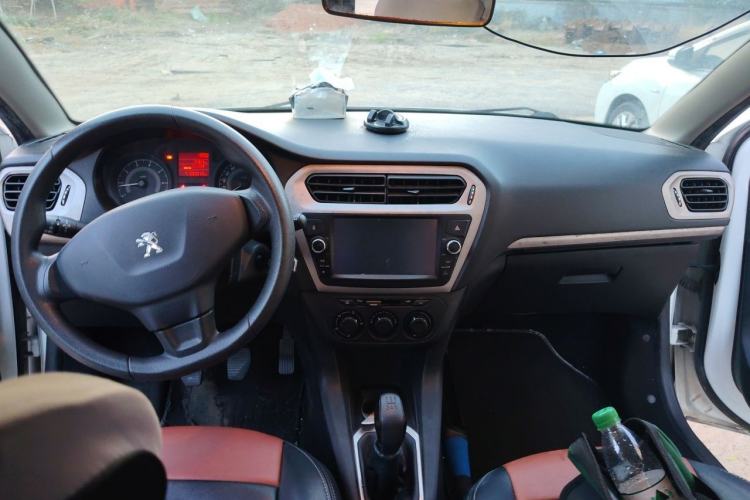 Used Peugeot 301 2016 1.6L Manual Comfort Edition Center Console