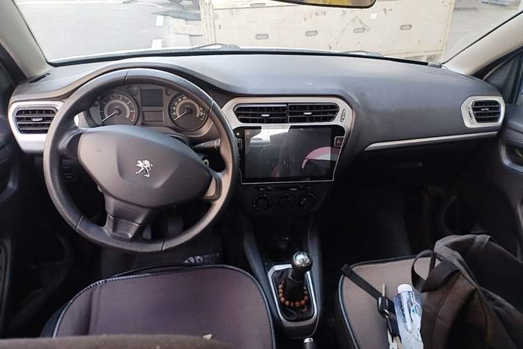 Used Peugeot 301 2016 1.6L Manual Happiness Edition Center Console