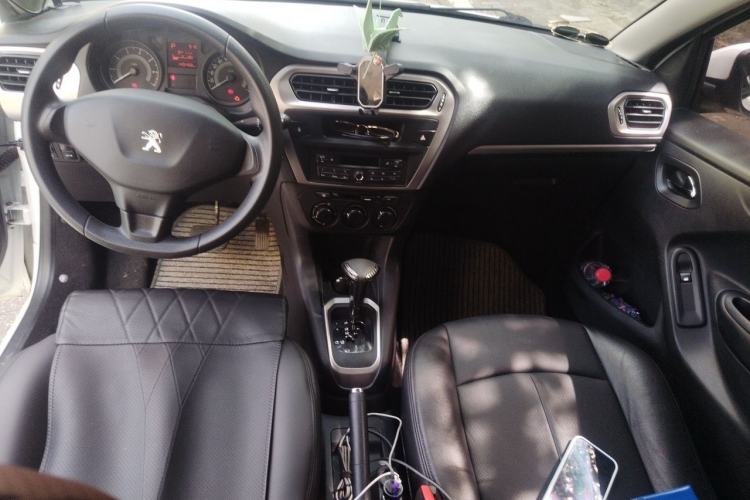 Used Peugeot 301 2016 1.6L Automatic Comfort Edition Center Console