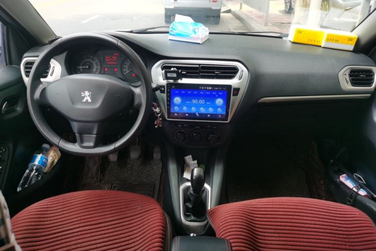 Used Peugeot 301 2016 1.6L Manual Comfort Edition Center Console