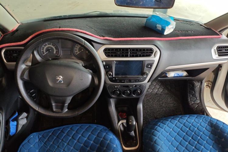 Used Peugeot 301 2016 1.6L Manual Comfort Edition Center Console