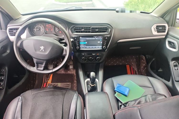 Used Peugeot 301 2016 1.6L Manual Comfort Edition Center Console