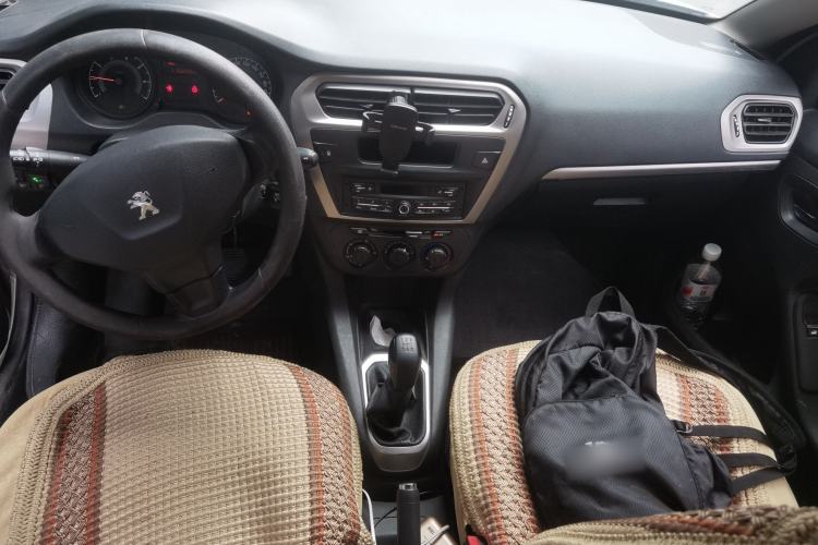 Used Peugeot 301 2016 1.6L Manual Comfort Edition Center Console