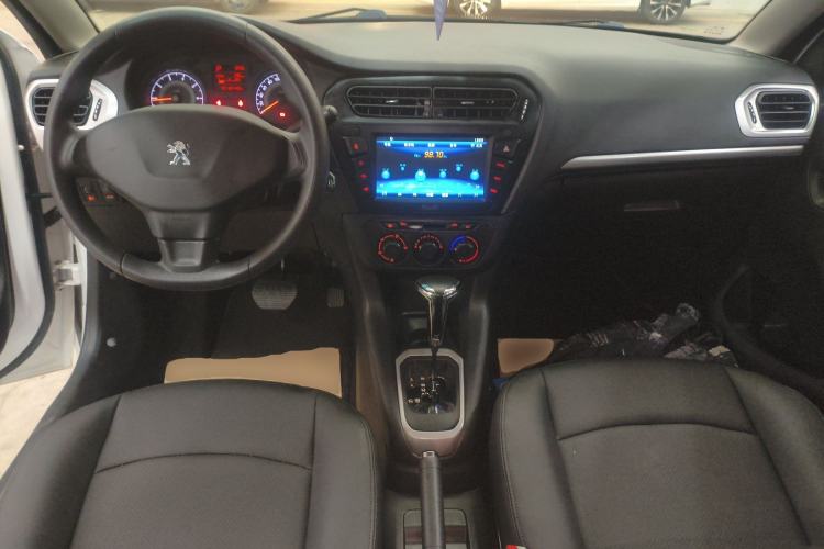 Used Peugeot 301 2016 1.6L Automatic Comfort Edition Center Console