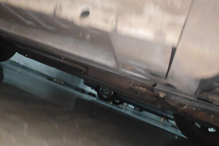 Used Peugeot 301 2016 1.6L Manual Comfort Edition Chassis Front Right