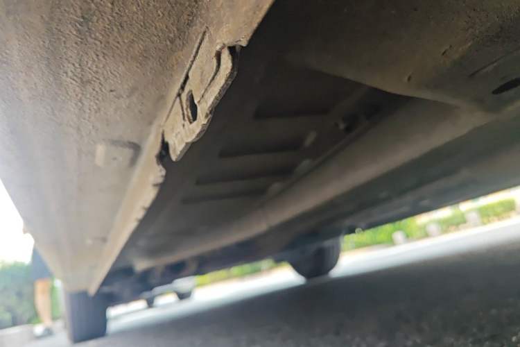 Used Peugeot 301 2016 1.6L Manual Comfort Edition Chassis Front Right