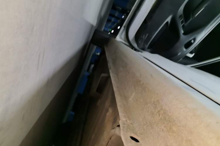 Used Peugeot 301 2016 1.6L Manual Comfort Edition Chassis Rear Left