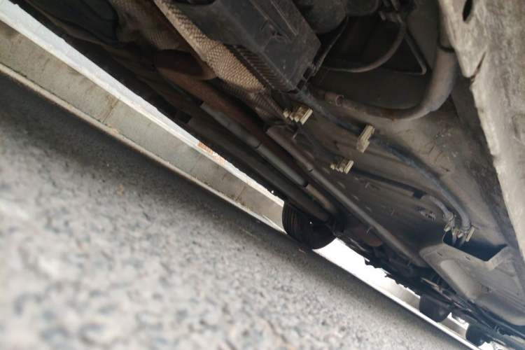 Used Peugeot 301 2016 1.6L Manual Comfort Edition Chassis Rear Right