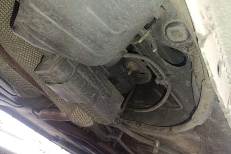 Used Peugeot 301 2016 1.6L Automatic Comfort Edition Chassis Rear Right