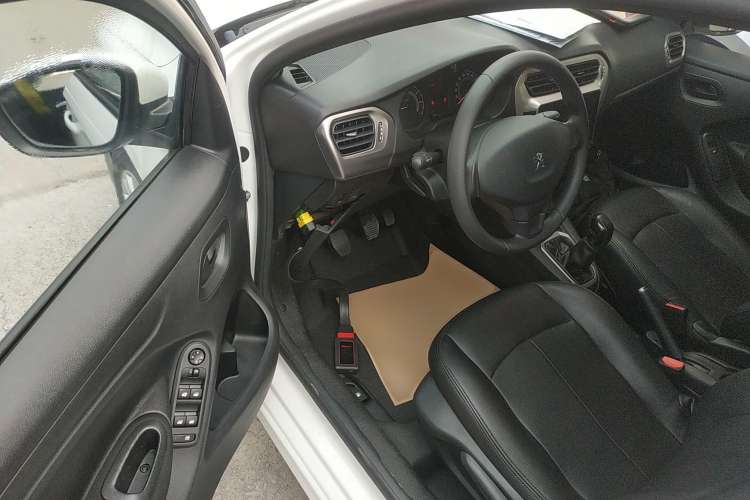 Used Peugeot 301 2016 1.6L Manual Happiness Edition Driver Seat