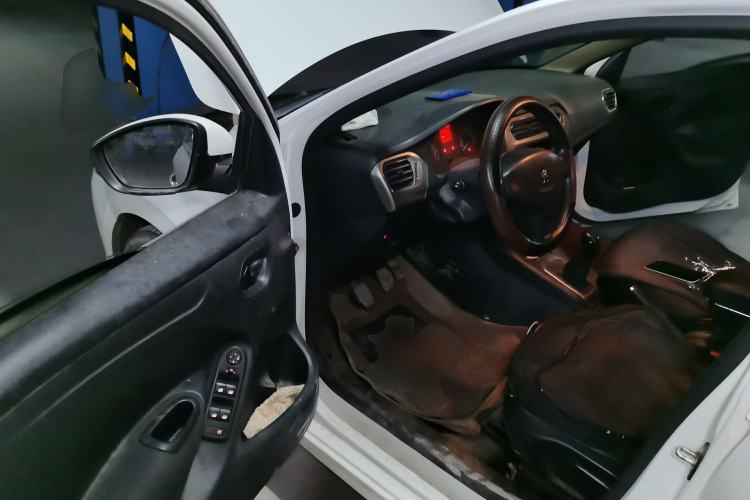 Used Peugeot 301 2016 1.6L Manual Comfort Edition Driver Seat