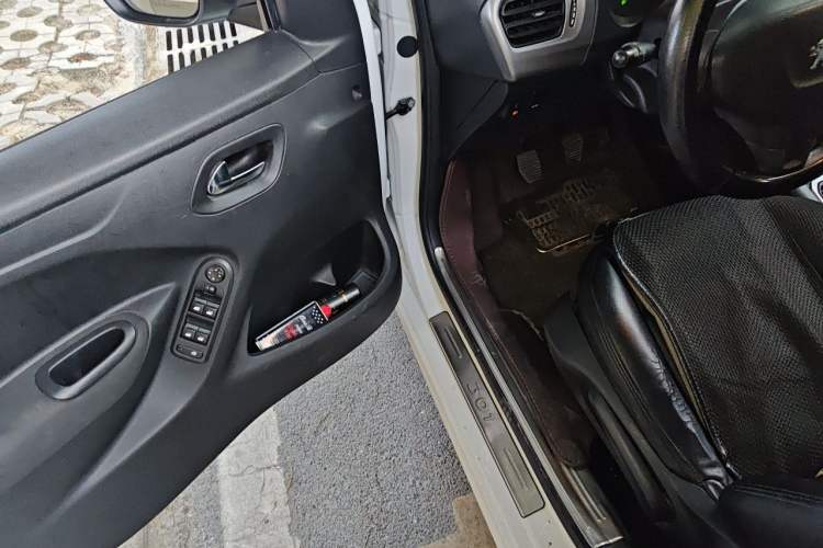 Used Peugeot 301 2016 1.6L Manual Comfort Edition Driver Seat