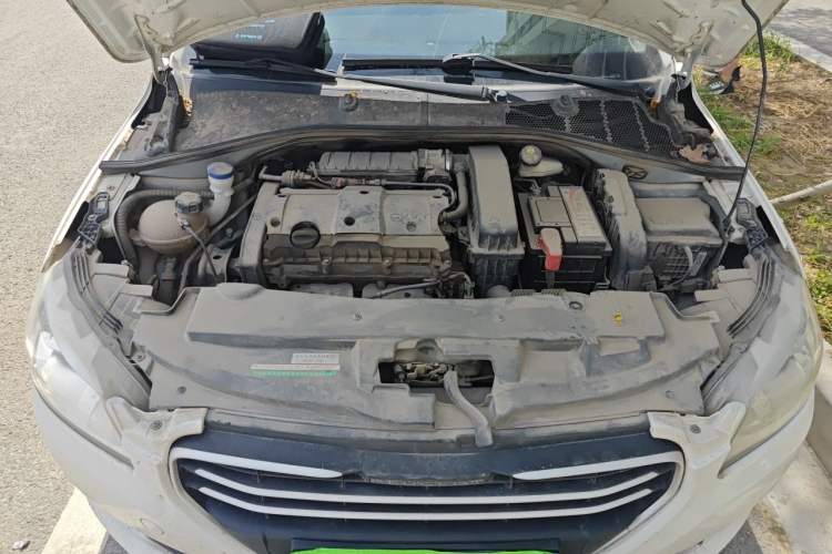 Used Peugeot 301 2016 1.6L Manual Comfort Edition Engine Bay