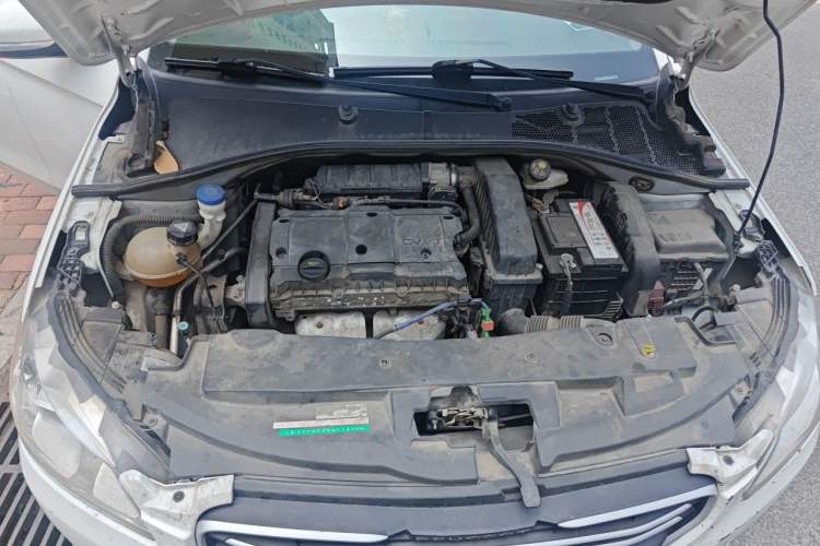 Used Peugeot 301 2016 1.6L Manual Comfort Edition Engine Bay