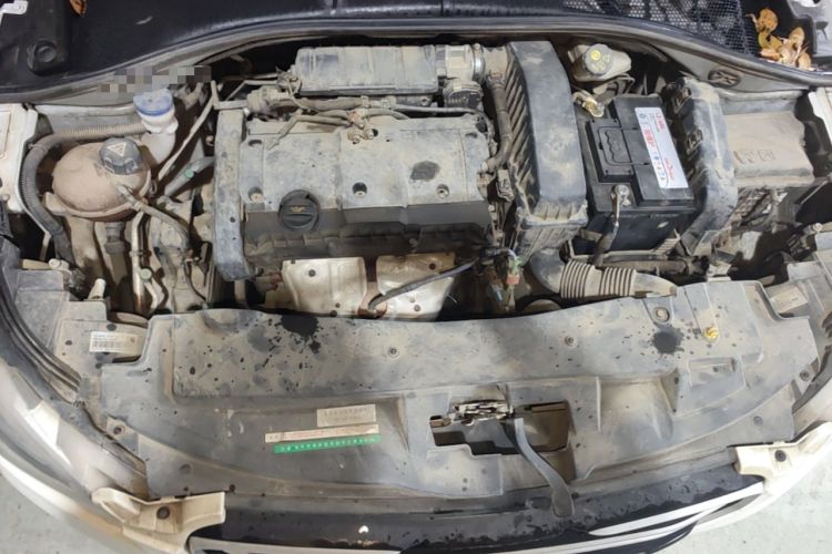 Used Peugeot 301 2016 1.6L Manual Comfort Edition Engine Bay