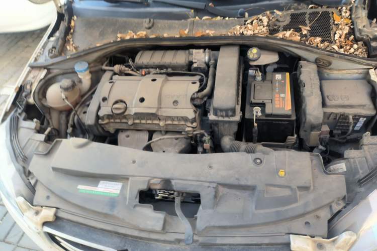 Used Peugeot 301 2016 1.6L Manual Comfort Edition Engine Bay