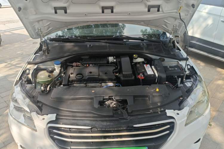Used Peugeot 301 2016 1.6L Manual Comfort Edition Engine Bay